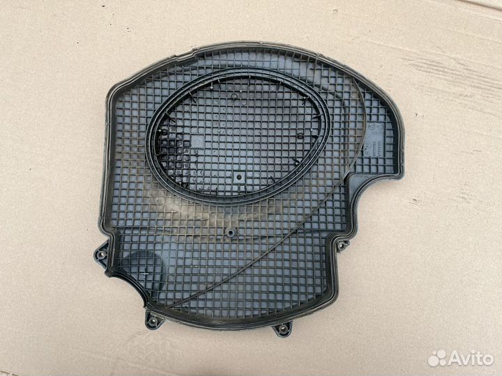 Накладка клапанной крышки Рено Логан