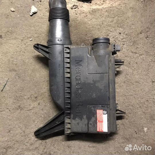 Корпус воздушного фильтра Mercedes Vito W639 2007