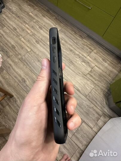 Dbrand Grip iPhone 12pro & Silicon case ip12pro