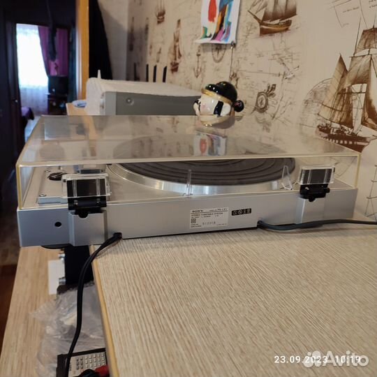 Виниловый проигрыватель sony PS-LX1