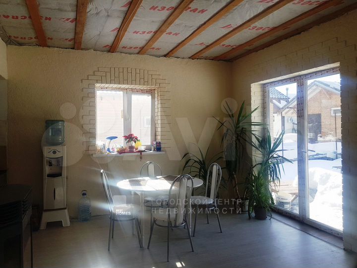 Дом 170 м² на участке 7 сот.