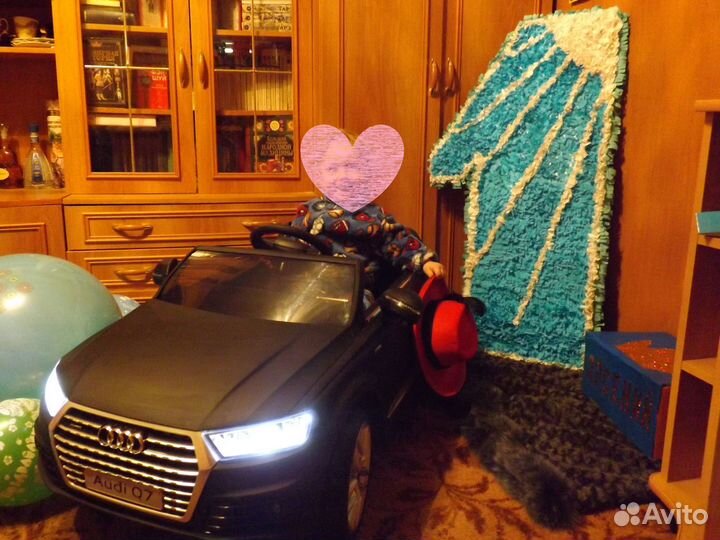 Детский автомобиль