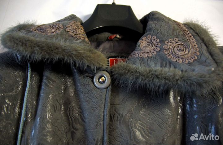 Куртка зимняя женская