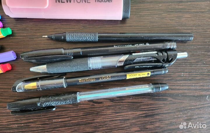 Канцелярия ручки к учебному году пакетом