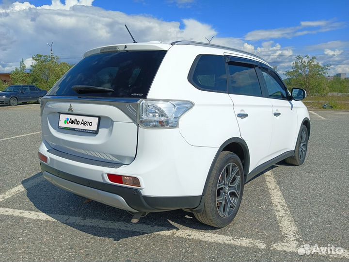 Mitsubishi Outlander 2.4 CVT, 2014, 192 000 км