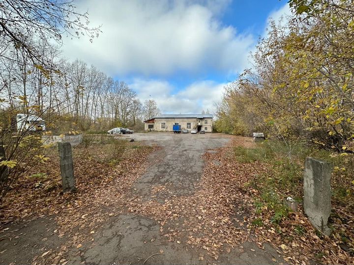 Аренда помещения и земля, 1300 м²