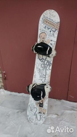 Сноуборд с креплениями и ботинками