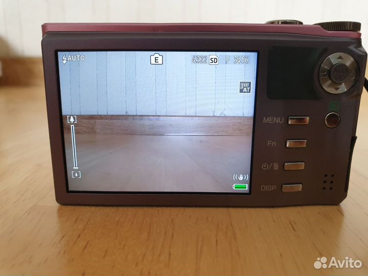 Цифровой компактный фотоаппарат Ricoh CX2