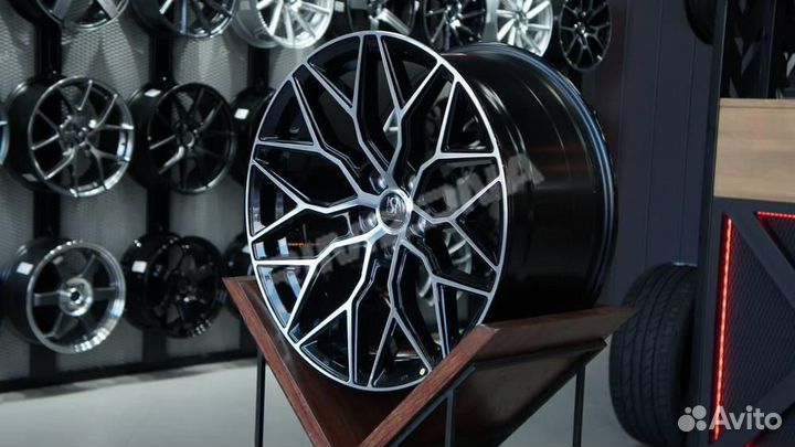 Кованый диск в стиле vossen R19 5x112