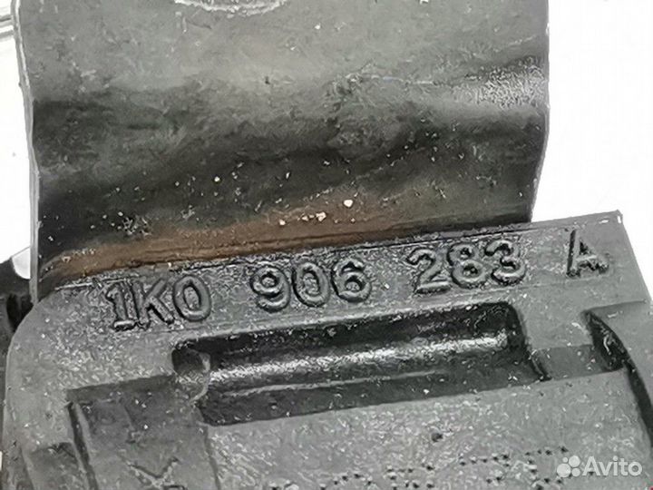 Клапан вакуумного управления Volkswagen Golf 5