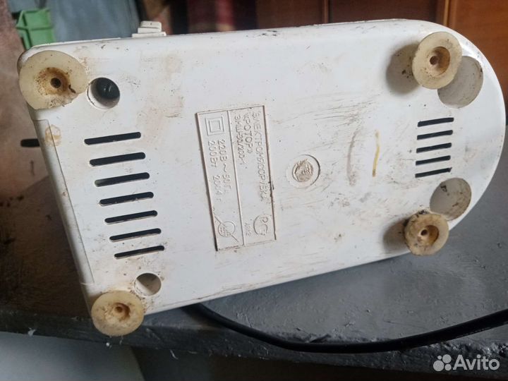 Мясорубка электрическая