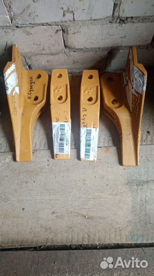 Зубы для экскаватор-погрузчик камацу