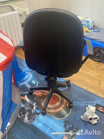 Стул офисный компьютерный