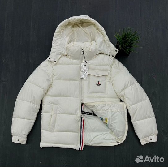 Пуховик Moncler