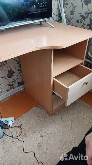 Компьютерный стол