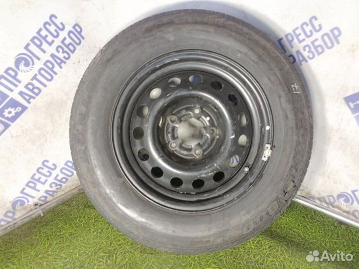 R15 Dunlop SP Sport 2000 205/65, PCD 5x120 DIA 74