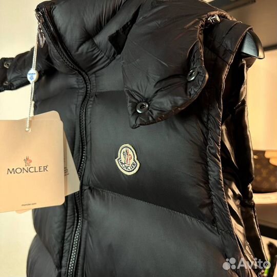 Жилетка moncler bormes матовая