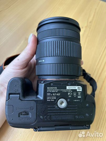 Зеркальный фотоаппарат Sony Alpha SLT-A37