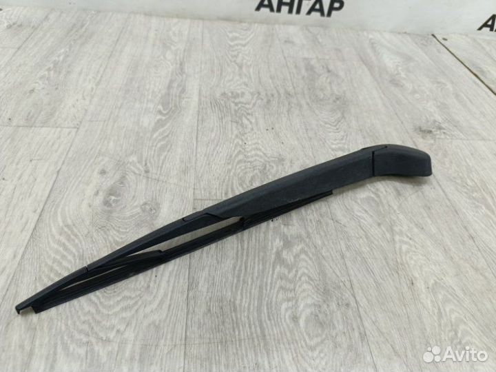 Поводок щетки стеклоочистителя задний Ford Focus