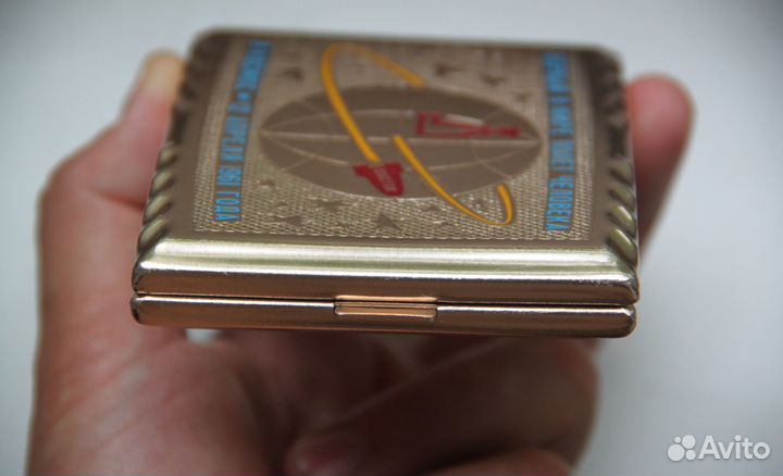 Портсигар первый В мире полет человека В космос