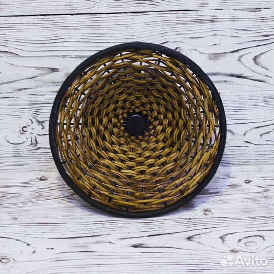 Вазы декоративные