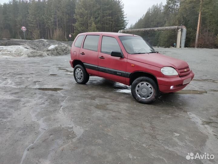 Chevrolet Niva 1.7 МТ, 2004, 215 000 км