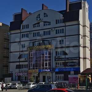 Офис, 120 м² Красная линия