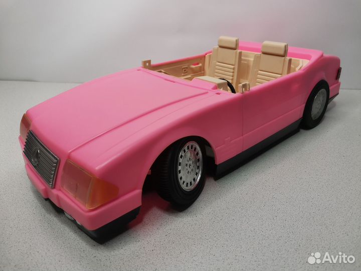 Розовый мерседес Барби из 90-х