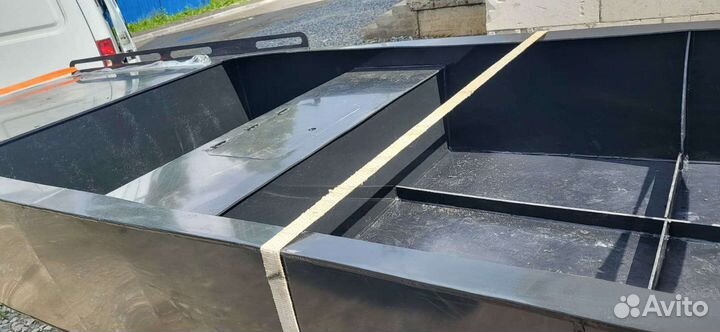 Моторная лодка из пнд