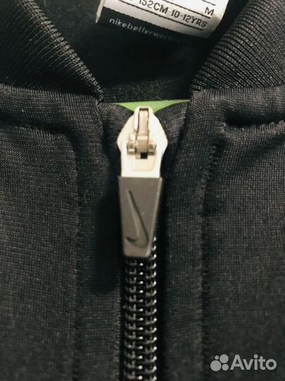 Спортивная куртка Nike 140 - 152