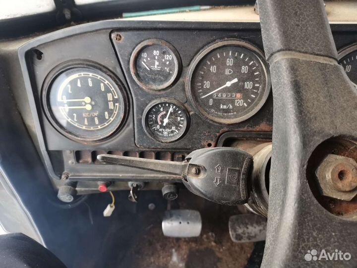 Урал 5557-10 с КМУ, 1995