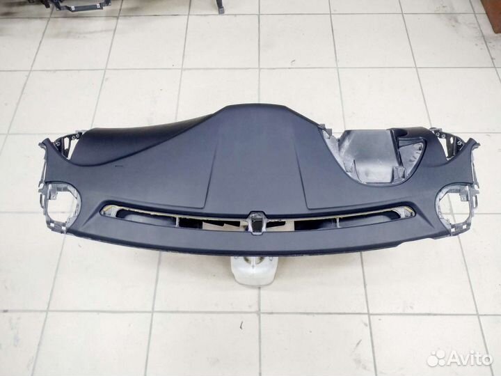 Торпедо панель airbag Hyundai Sonata VI (YF)