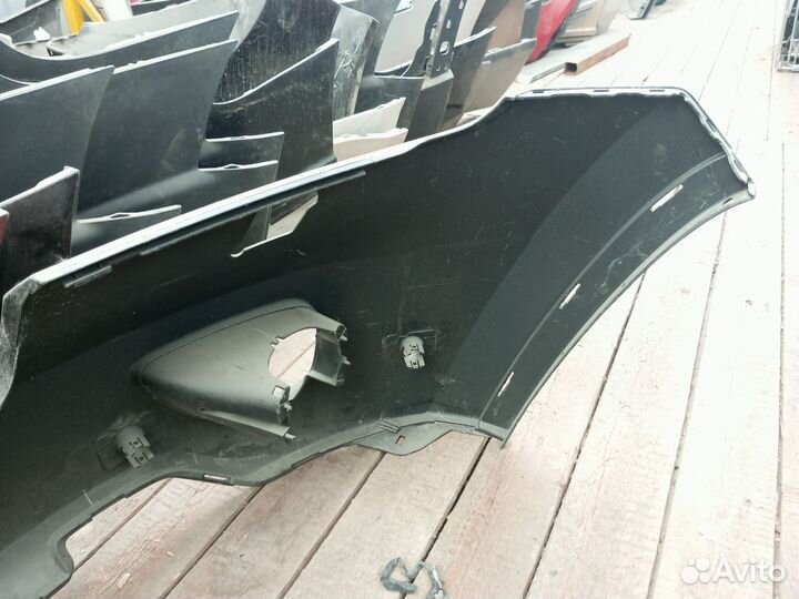 Передний бампер Jeep grand cherokee