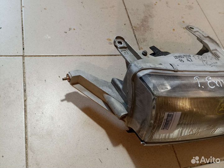 Фара Toyota Corolla Exiv ST180