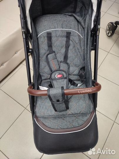 Прогулочная коляска вездеход