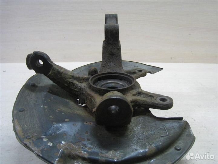 Кулак передний левый Honda Civic 5D (FN) 2008