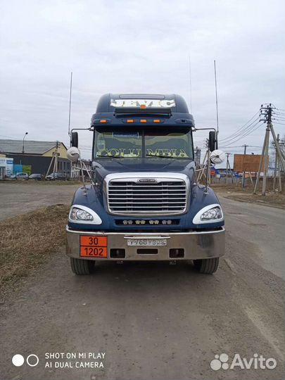 Freightliner Columbia, 2005