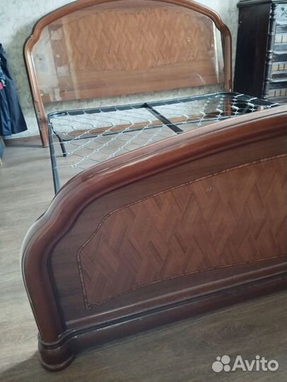 Кровать двухспальная 160 200 без матраса бу