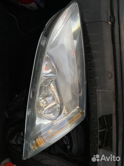 Фары ford focus 2 дорестайлинг (правая)