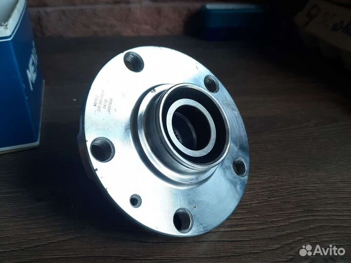 Ступица передняя на VAG 1006500014