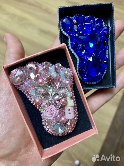 Ножка младенца Брош