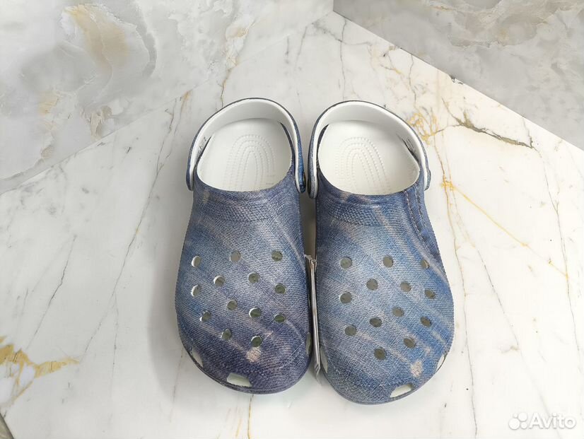 Crocs classic denim clog