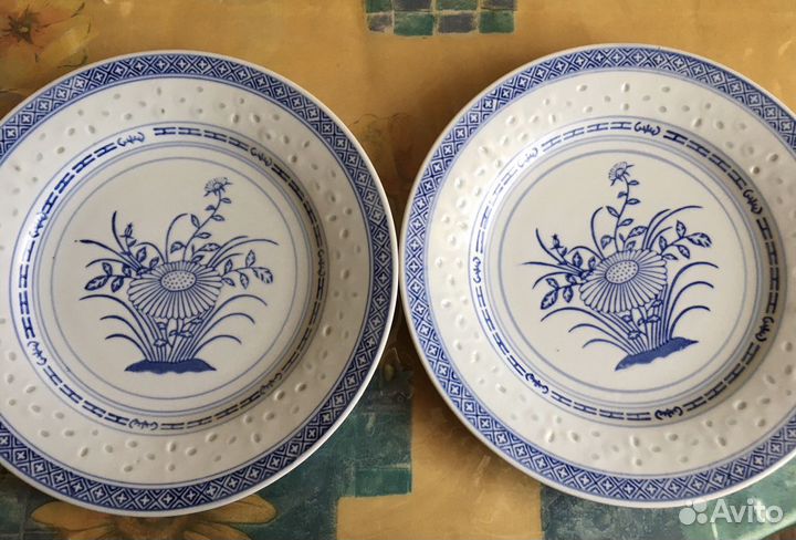 Тарелки. Фарфор