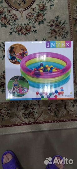Бассейн детский с шариками