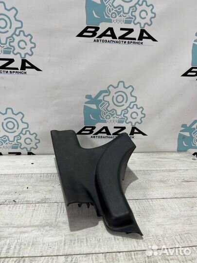 Накладка заднего левого порога Hyundai ix35