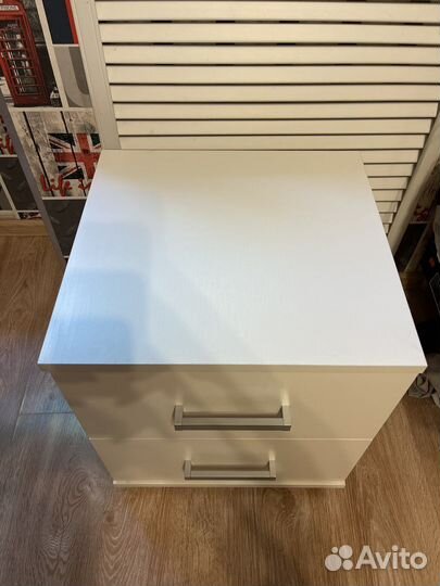 Тумба прикроватная