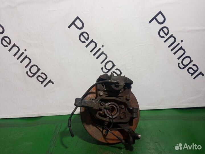 Ступица (кулак, цапфа) передняя левая Nissan