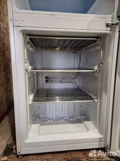 Холодильник бу beko