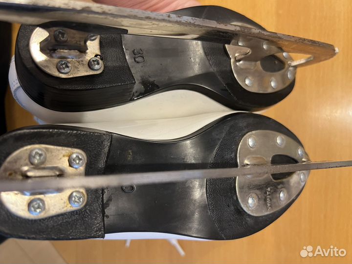 Коньки для фигурного катания 30