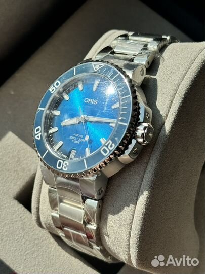 Часы Oris Aquis Date Calibre 400 41,5 мм